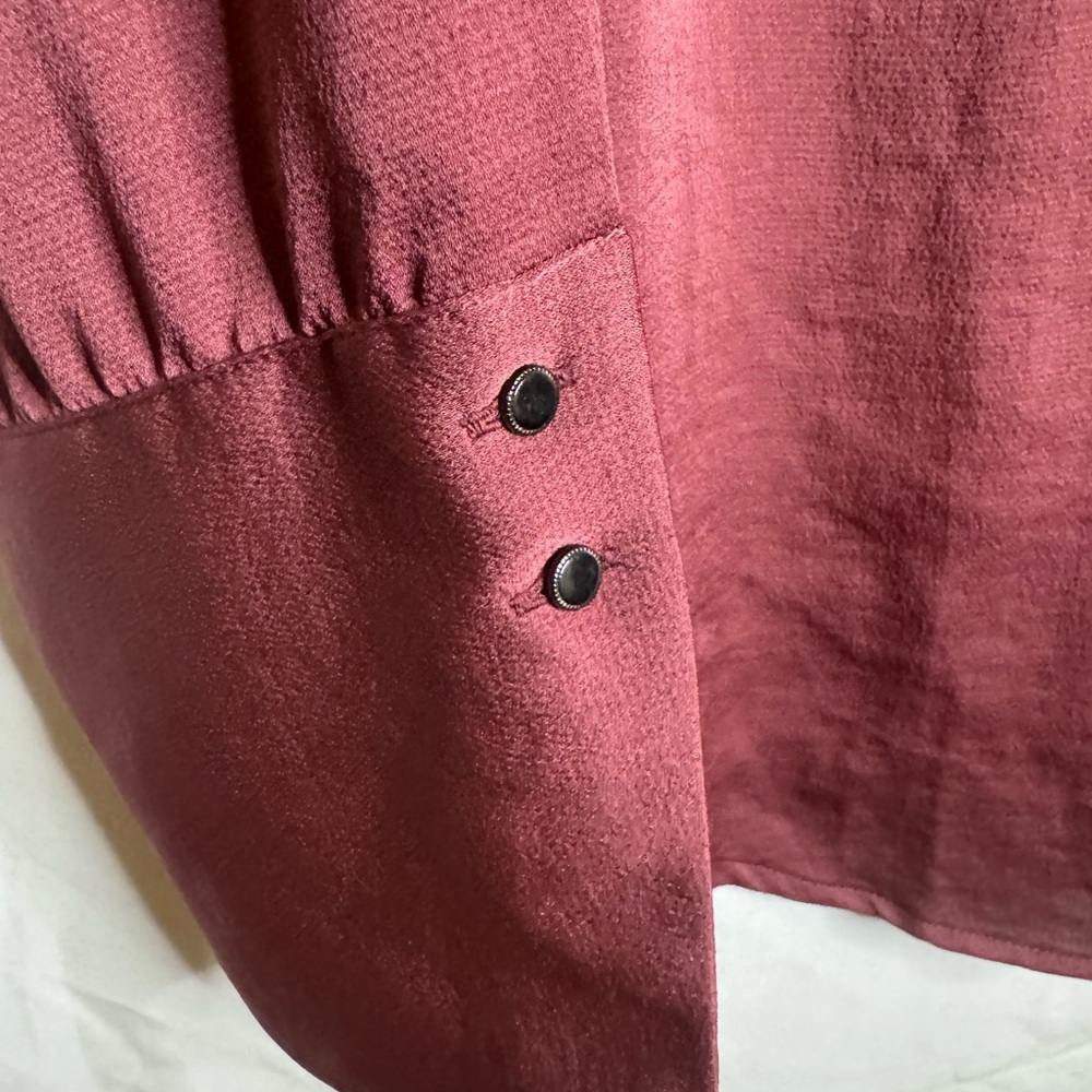 Express Ruffle Shoulder Button-Up Shirt - Picture 6 of 8